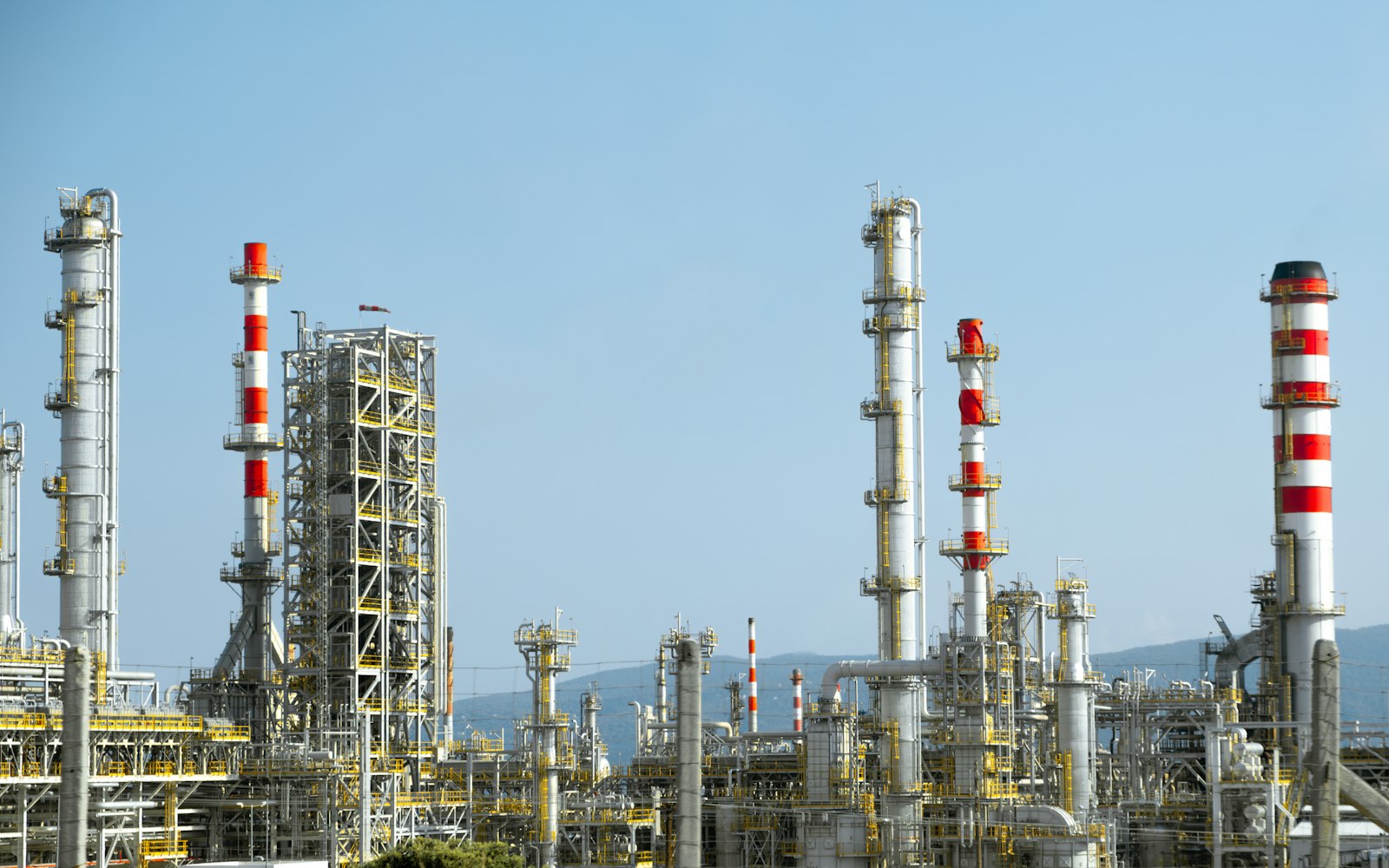 Oil field services and pressure testing